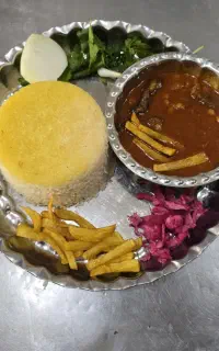 استخدام نیروی کار خانم در رستوران