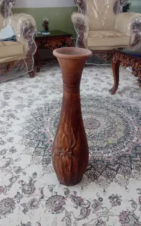 گلدان سفالی تقریبا یه متری