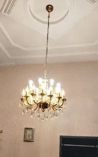 لوستر ۲۴ شاخه برنجی آب طلا