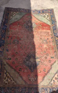 قالی خیلی قدیمی دستباف