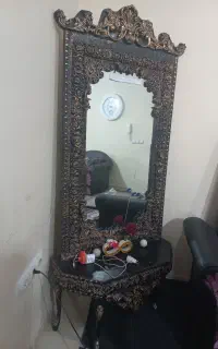 میز و اینه کنسول