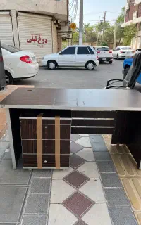 میز کار اداری همراه با کشاب ۳ طبقه