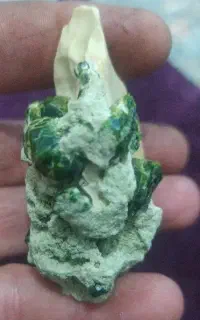 گارنت سبز فوق العاده ز یبا