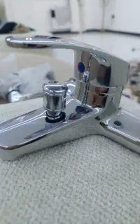 شیرآلات و دستگیره درب