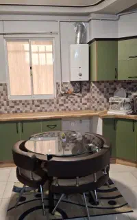 میز نهار خوری شیک و کم جا