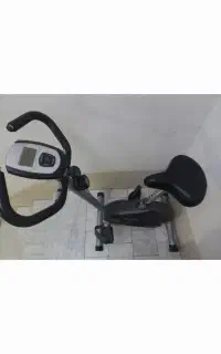 دوچرخه ثابت نو کم کارکرد بسیار تمیز