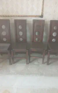 صندلی چوبیصندلی چوبی