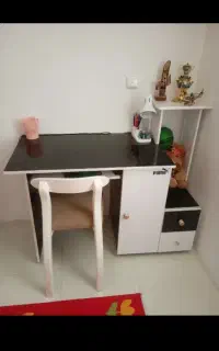 میز تحریر کامپیوتر وصندلی