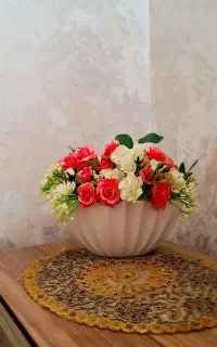 گل و گلدان سفالی جنس گل ها خارجی