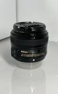 لنز فیکس نیکون 50میلمتری f1.8