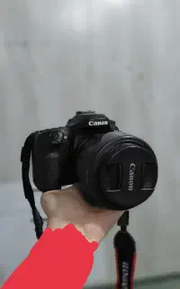 دوربین 80d canon