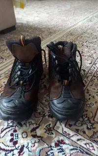 کفش کوه نوردی   شماره  ۴۲