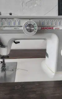 چرخ خیاطی ژانومه