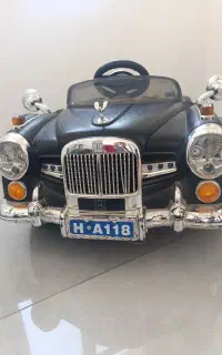 ماشین شارژی بنز