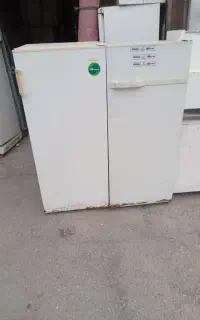یخچال تک در قدیمی سالم