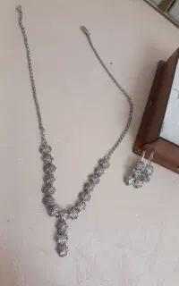 گردنبند گوشواره نیم ست نقره