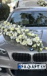 ماشین عروس و دسته گل عروس
