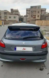 فروش ۲۰۶ تیپ ۳ معاوضه با تیبا هاچبک سفید دارم