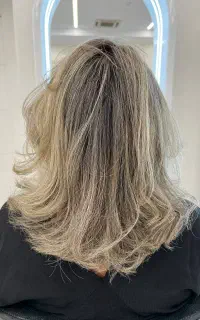 مدل رایگان برای رنگ و لایت مو