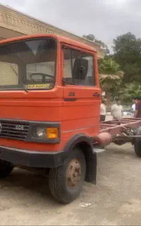 خاور مدل ۸۴