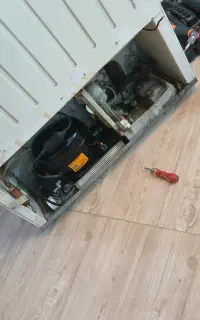 تعمیرات فوق تخصصی انواع یخچال های خانگی و صنعتی