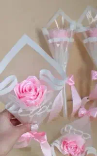 شاخه  گل روبانی