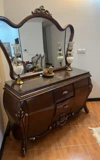 مبل میز ناهار خوری ۶نفره و ایننه کنسول و میز tv