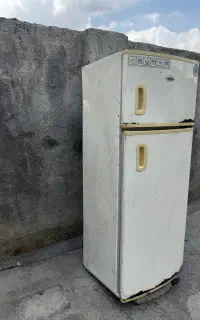 یخچال خانه