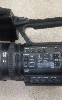 دوربین nx100 تمیز و بدون خط و خش