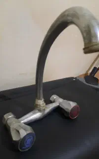 شیر آب