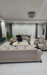 رهن ۱۴۰ متری سه خوابه رسالت شمالی