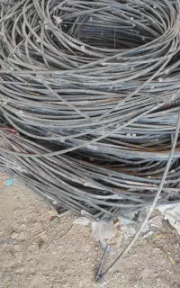 لوله آبیاری وقطره چکان
