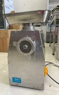 چرخ گوشت گیربکسی طرح مینروا