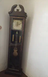 ساعت ایستاده و دیواری