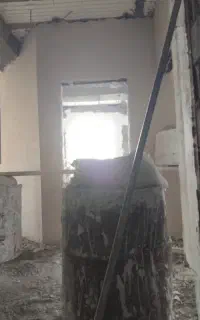 شاگرد گچ کار