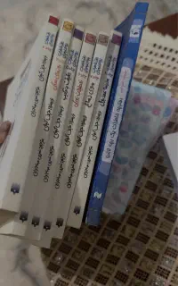 هفت جلد از کتاب دفتر خاطرات بچه لاغر مردنی