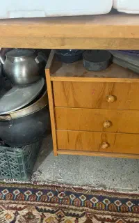 میزتحریر چوبی کاملا سالم