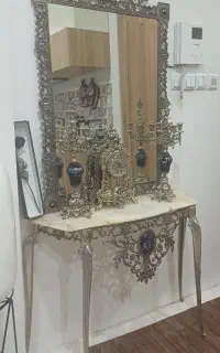 آینه و شمعدان برنجی
