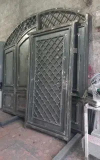 آهنگری و درب پنجره سازی فلزی رستمی