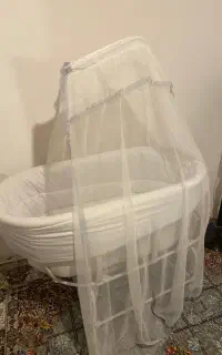 گهواره و تخت نوزادی