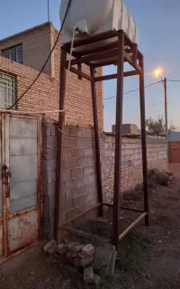 چهارپایه منبع
