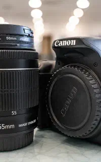 Canon 700D