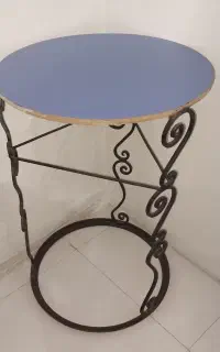 پایه فلزی