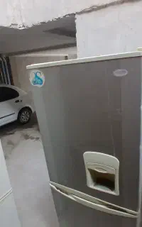 یخچال ترو تمیز همه چی سالم قیمت مناسب