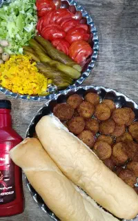 فلافل ۷۵ تومن