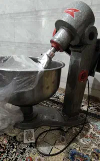 دستگاه خمیر زن