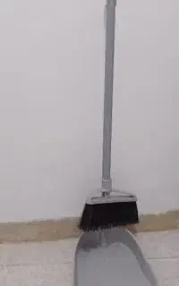 جارو و وسایل پلاستیکی