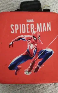 ps4 به همراه یک دسته