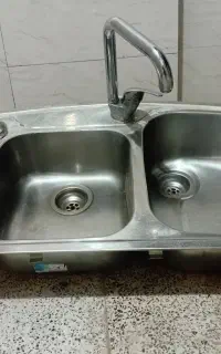 سینک‌ظرفشویی‌همراه‌باشیر