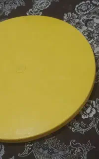 میز پلاستیکی